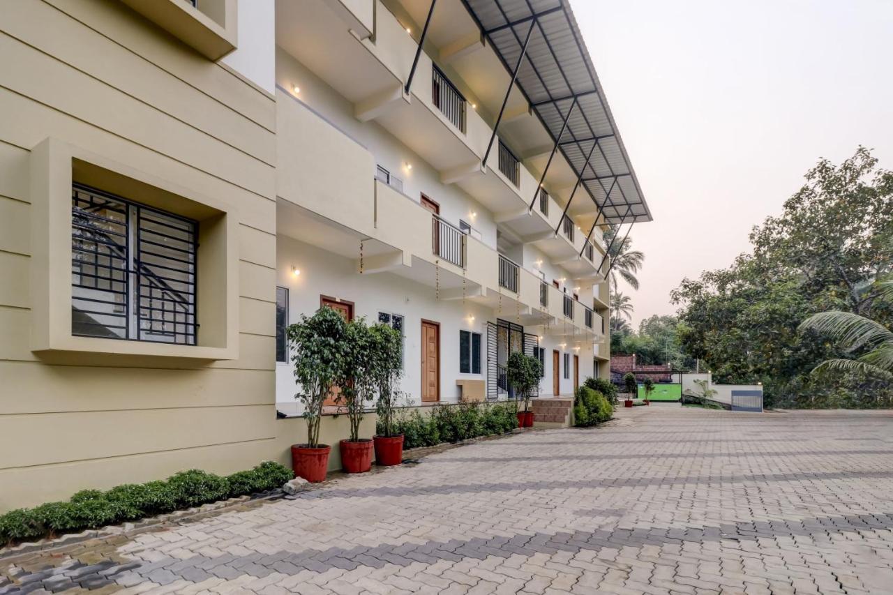 Oyo Home 78041 Luxurious Stay Sastha Homes Calecute Exterior foto