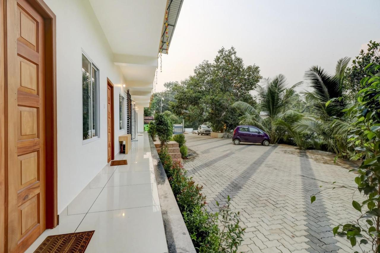 Oyo Home 78041 Luxurious Stay Sastha Homes Calecute Exterior foto